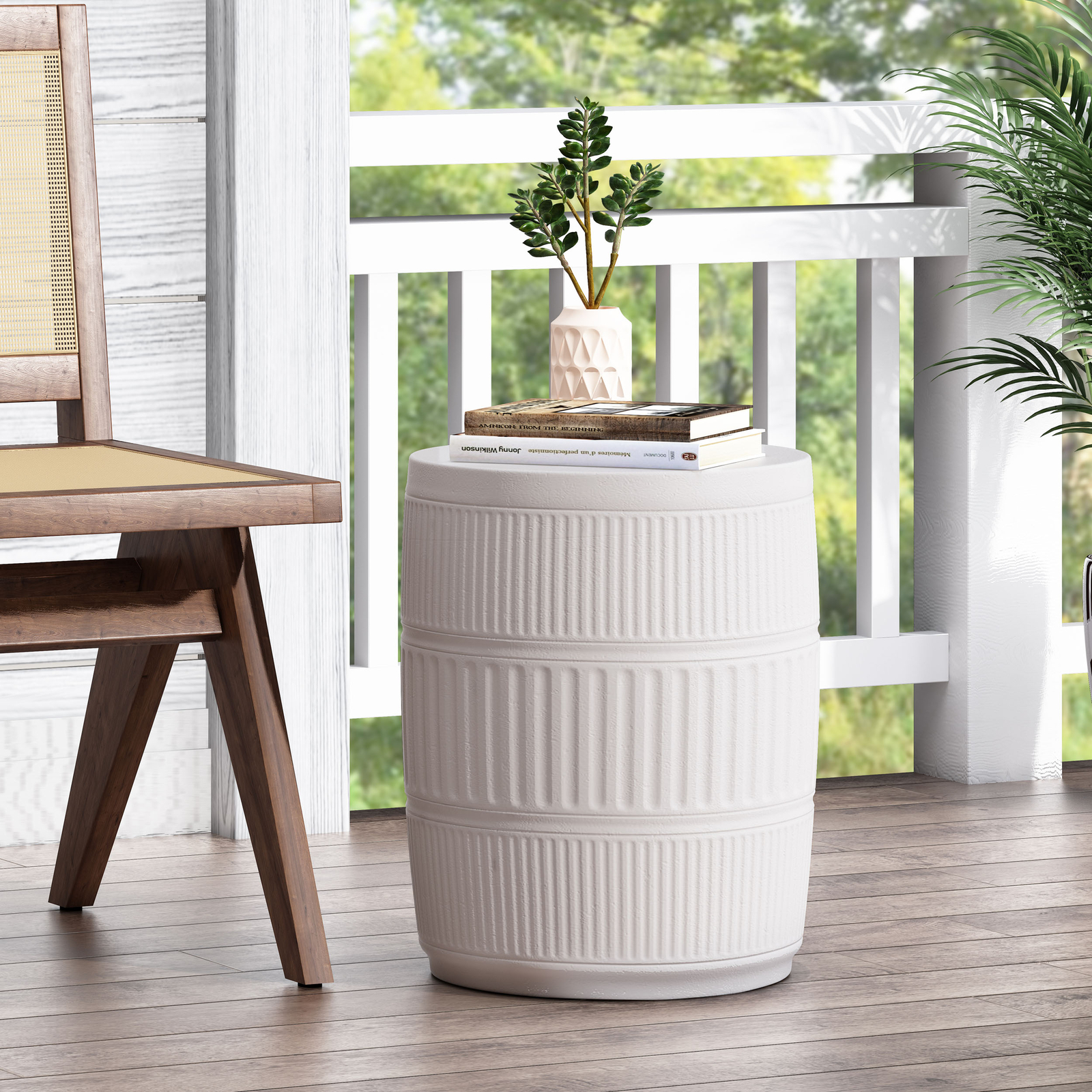 15″Round Magnesium Oxide Outdoor /Indoor End Accent Side Table Patio Table White