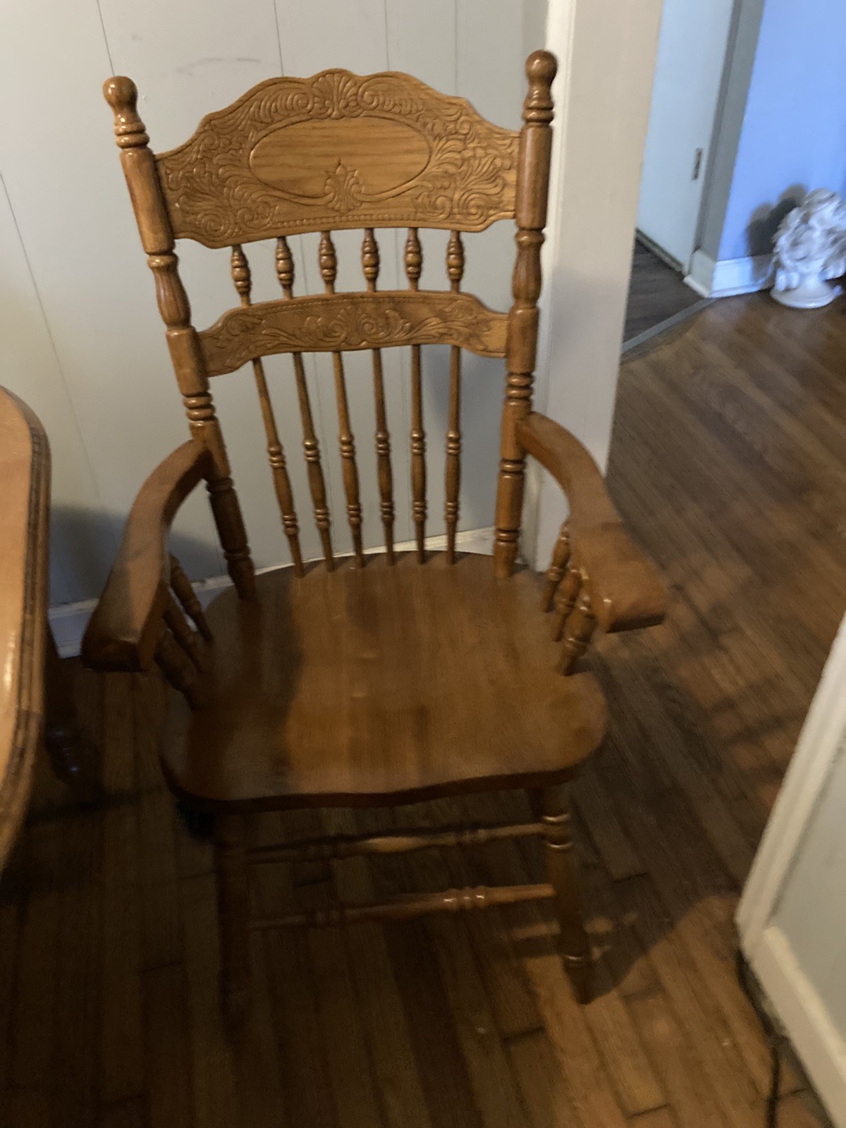 dinning room table hardwood