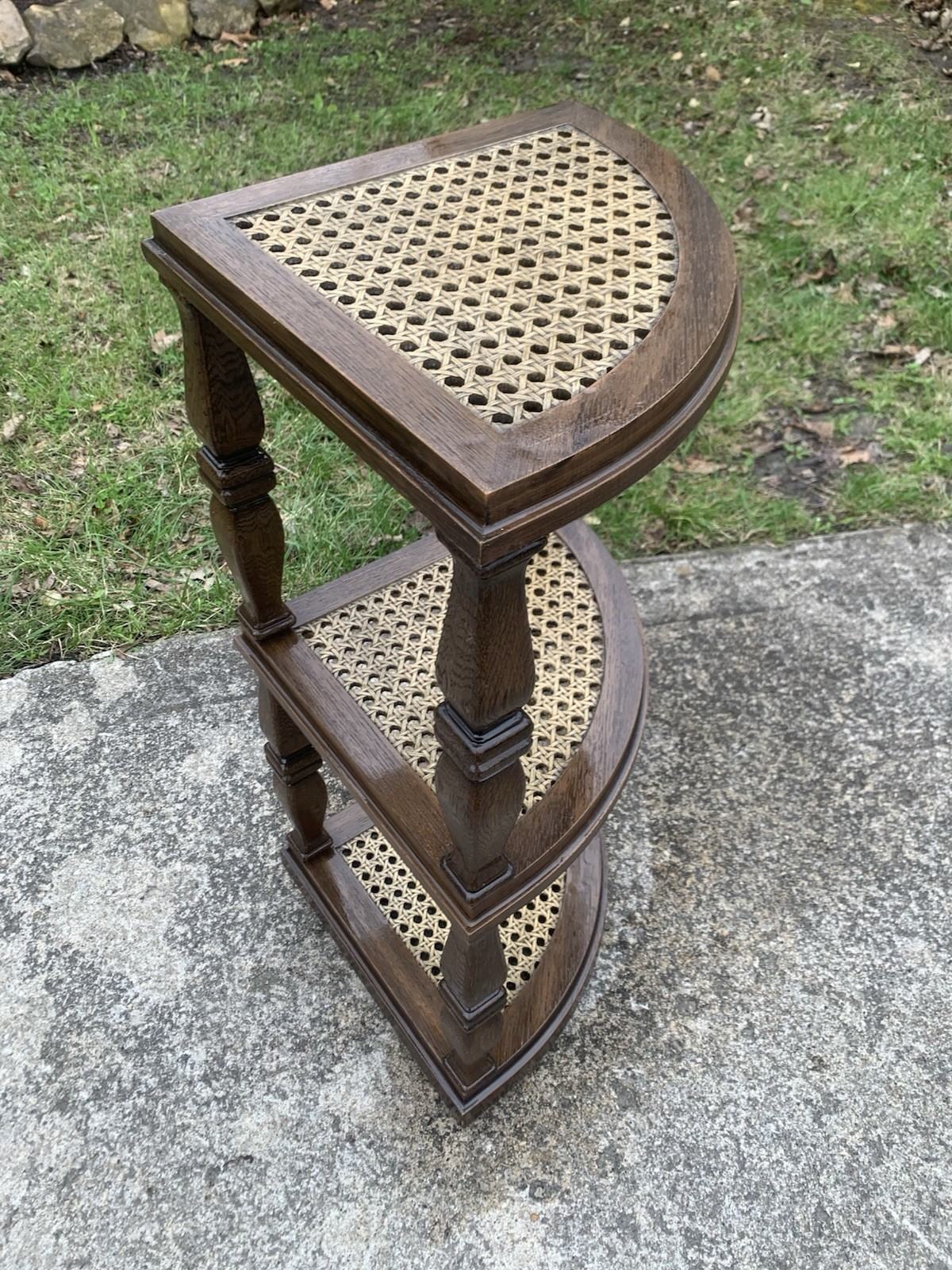 Vtg 1970 3 Tier Side/End Corner Table Plastic Faux Wood Whicker Cane Plant Stand