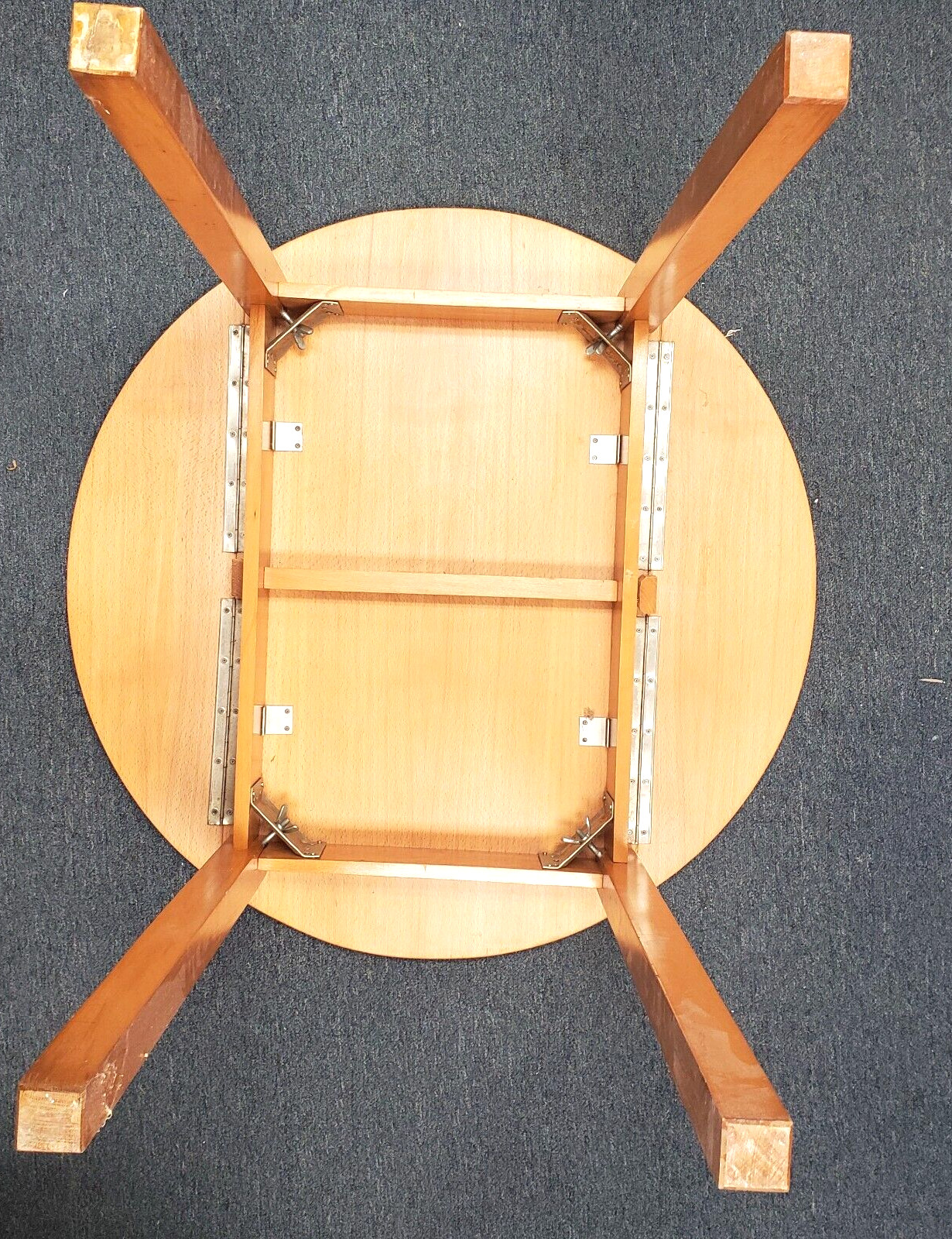 36″ Round Solid Wood Drop Leaf Dining Table in Natural Color