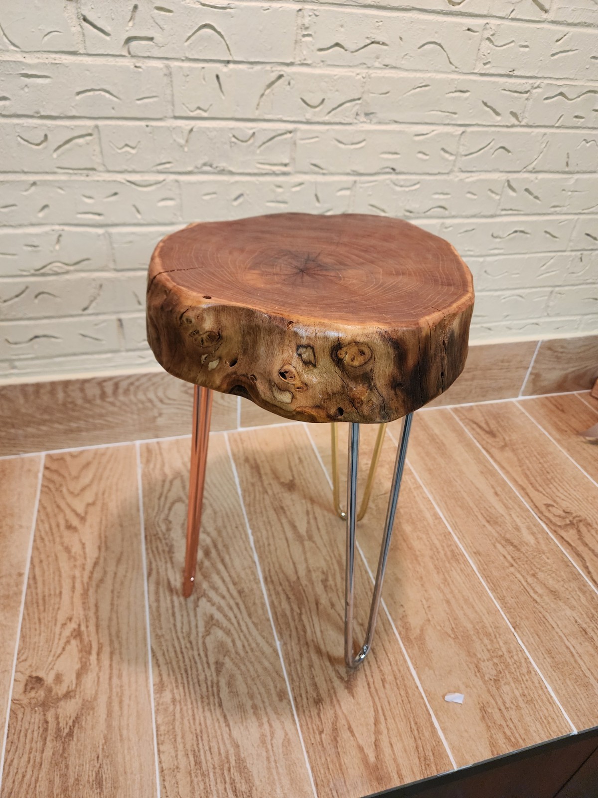 Live Edge Table Horse Shoe Wood Hand Made Metal Legs Laker Paint Natural Color