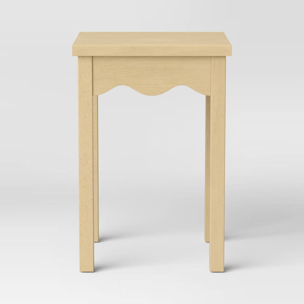 Wavy Accent Table Natural – Room Essentials