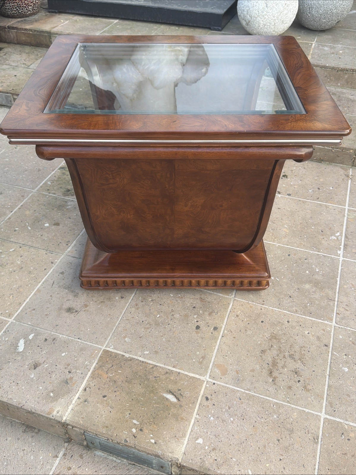 1 LARGE TULIP SHAPED GLASS TOP ELM WOOD SIDE END TABLE WITH HIDDEN BASE STORAGE