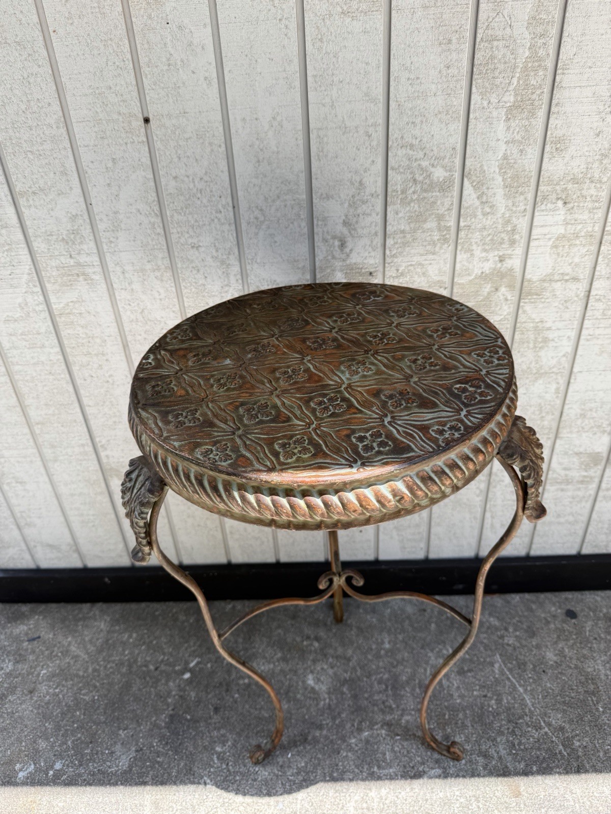 Vintage Round Metal Plant Stand Accent Table Embossed Top Bronze Finish Indoor