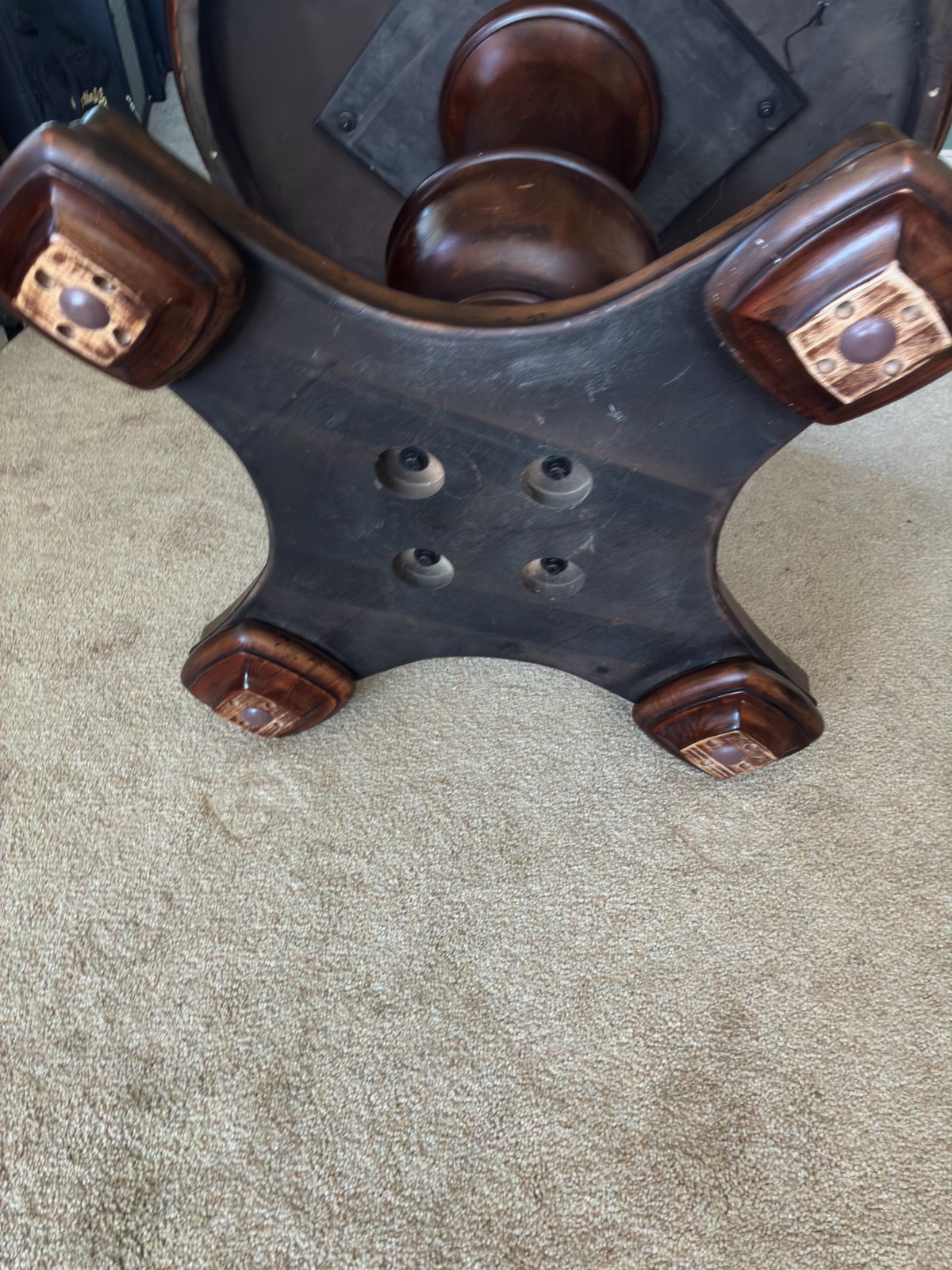 THOMASVILLE VINTAGE 36″ ROUND CENTER TABLE