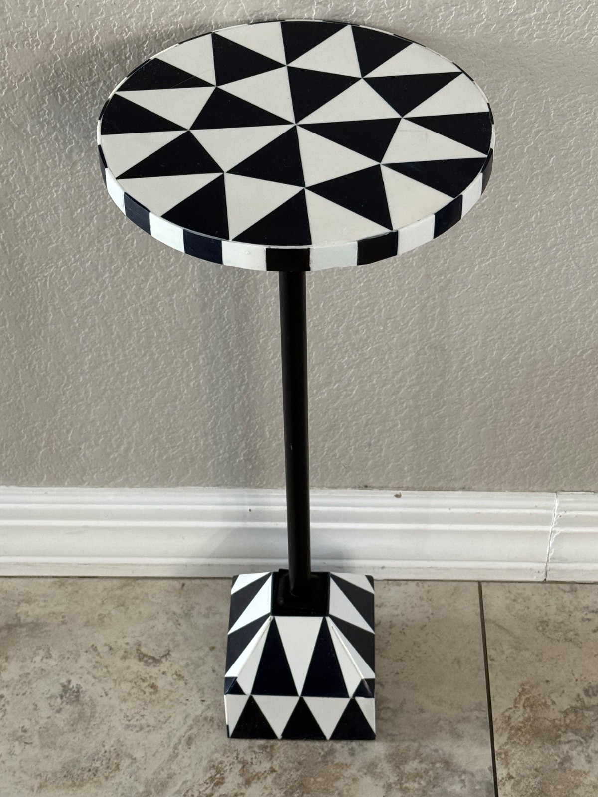 black and white checkered monochrome pattern style round side table drink table