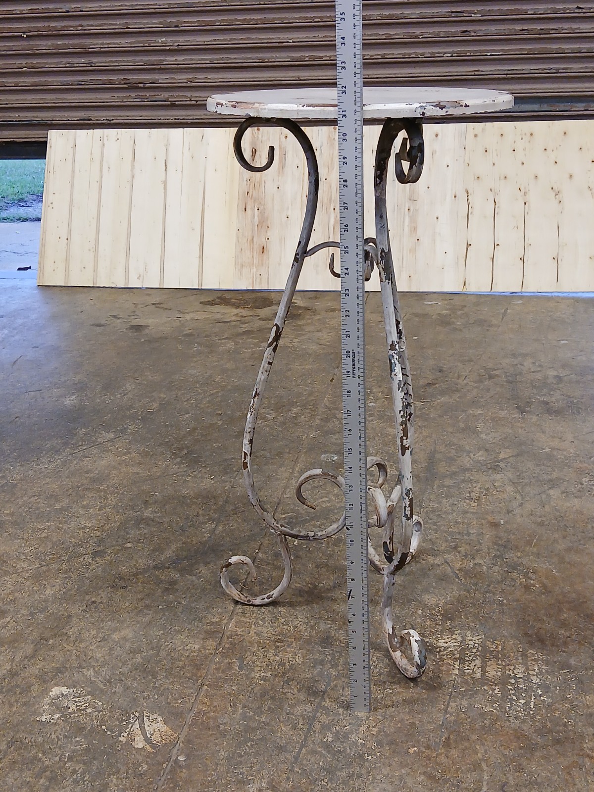 Vintage Distressed Wrought Iron Plant Stand Side Accent Table White 31″ Tall