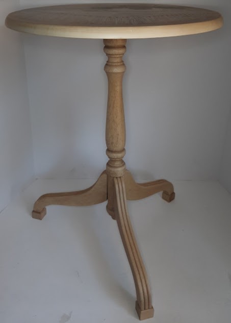 Bombay Vintage 90s Oval Wood Tilt Table With Floral Top Design