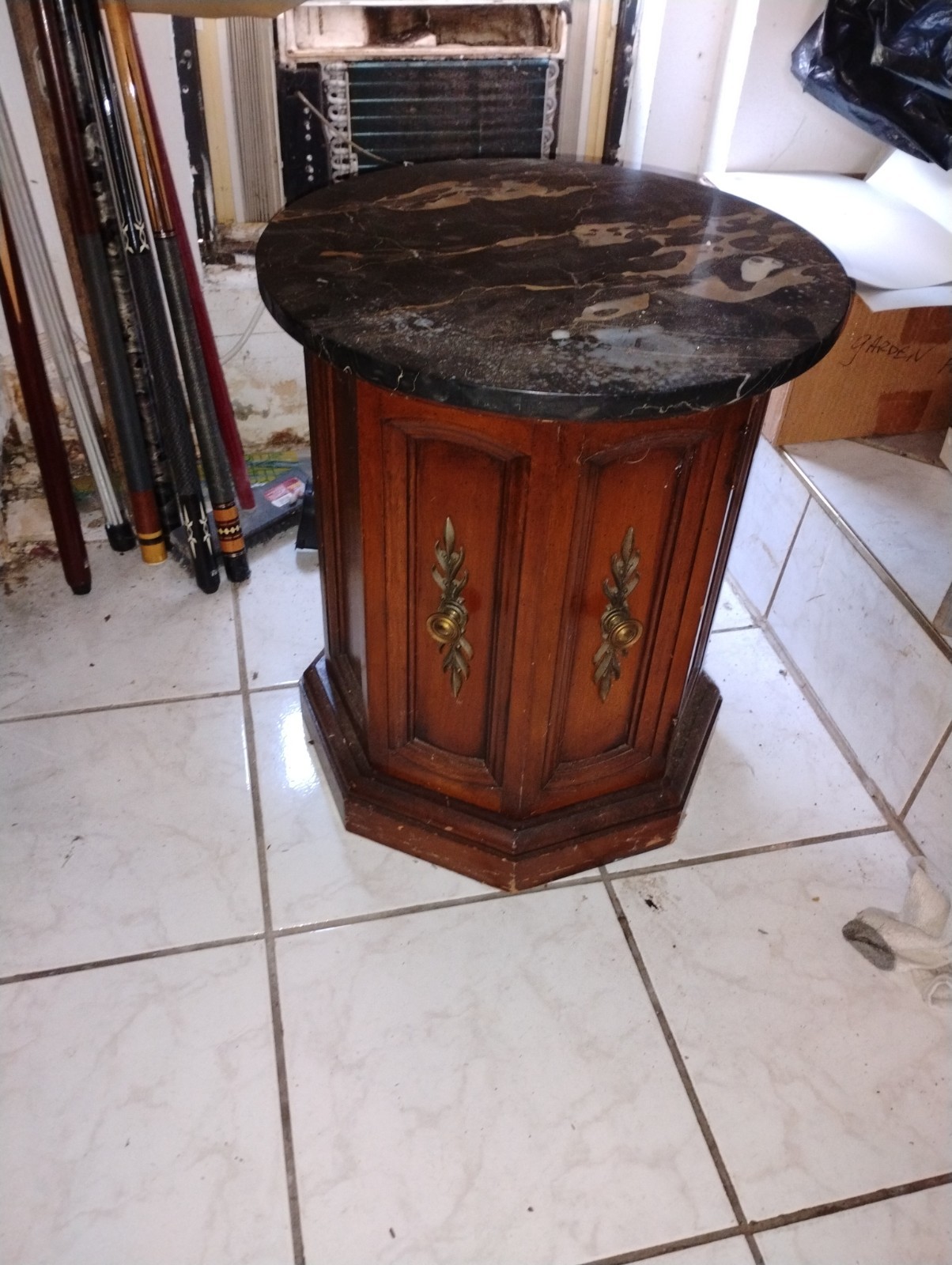 Round Black Marble Top Wood Pedestal End Table w/ Cabinet Storage, Brown