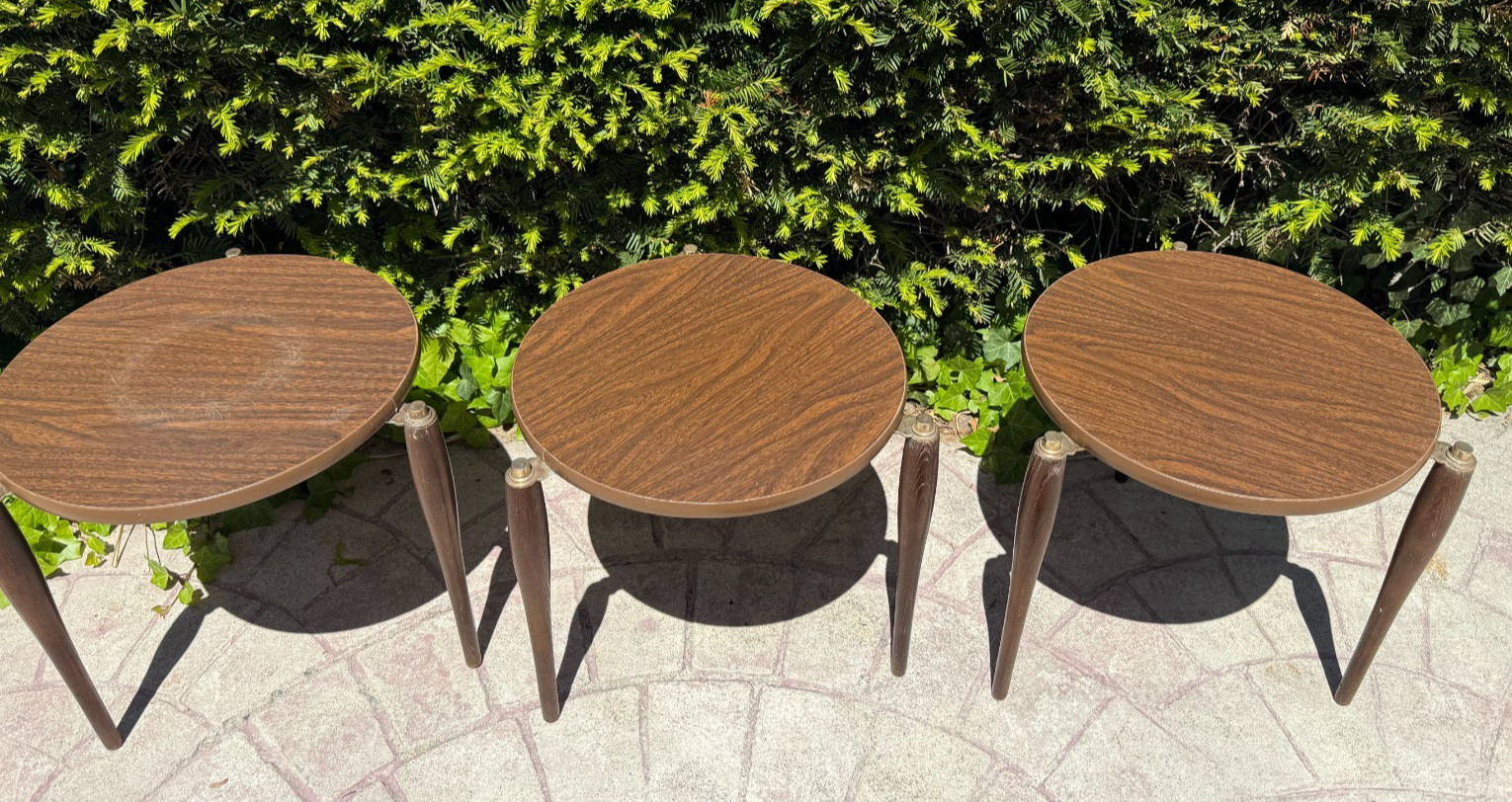 Mid Century Walnut Stacking Round Side Tables – Set of 3 Nesting Tables VTG