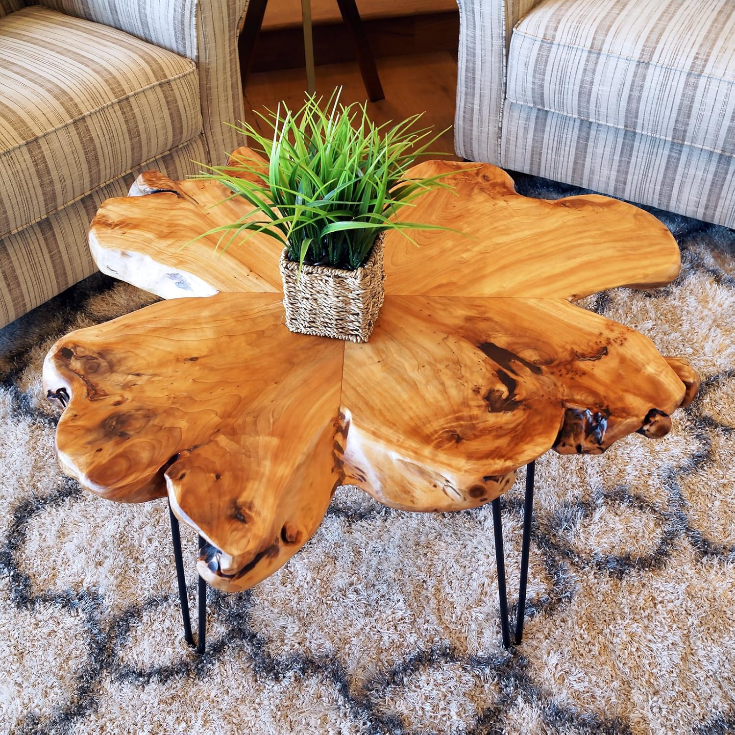 Rustic Live Edge Cedar Coffee Table – 32″ Round for Living Room & Patio