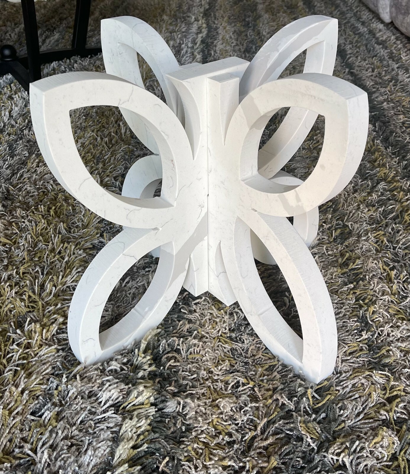Calcatta Plazo Quartz Table
