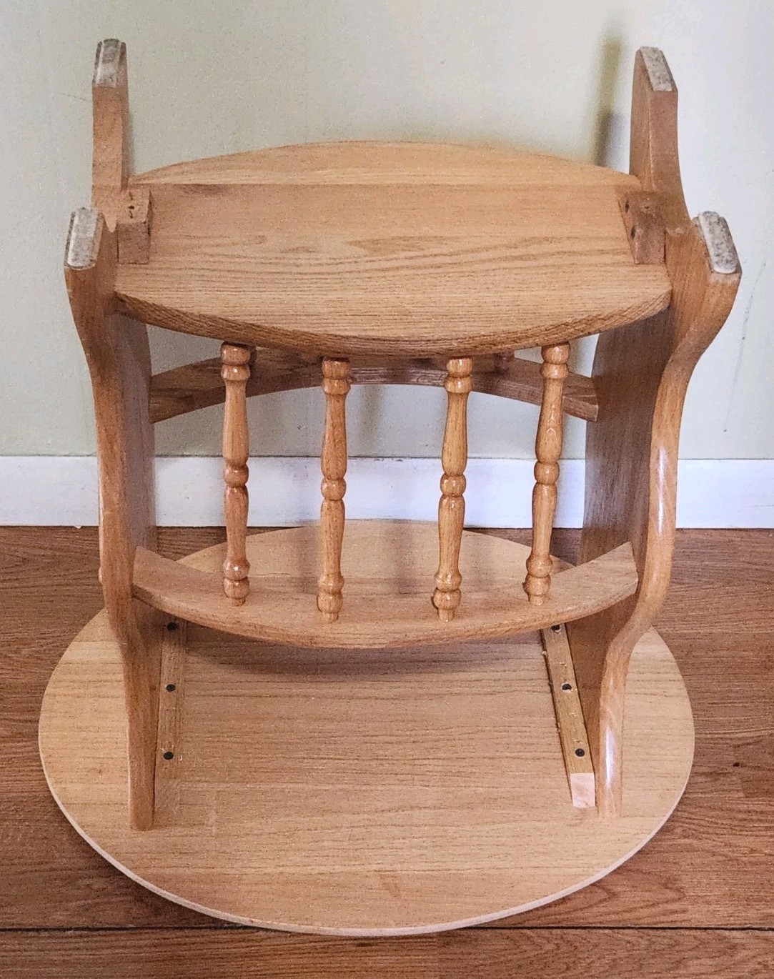 Vintage Hand Crafted Solid Oak Wood Side Accent Table w/ Magazine Rack Holder