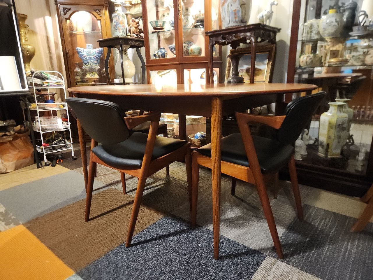 Mid Century Danish Teak Extension Dining set and 6 chairs by Kai Kristiansen