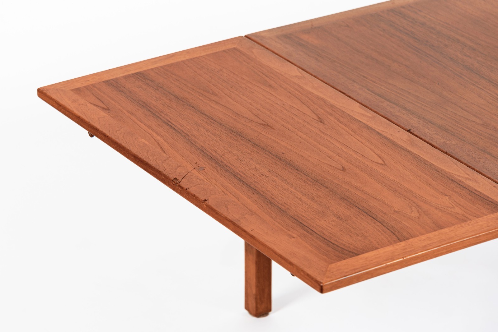 Mid Century Danish Extendable Teak Wood Coffee Table no. 5362 by Borge Mogensen