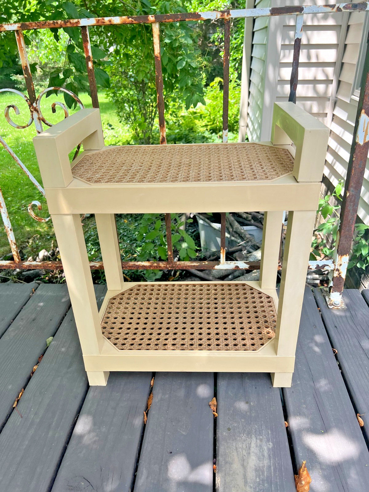 Vintage MCM Cream Resin Plastic Faux Cane 2-Tier Plant Stand Display Shelf RARE