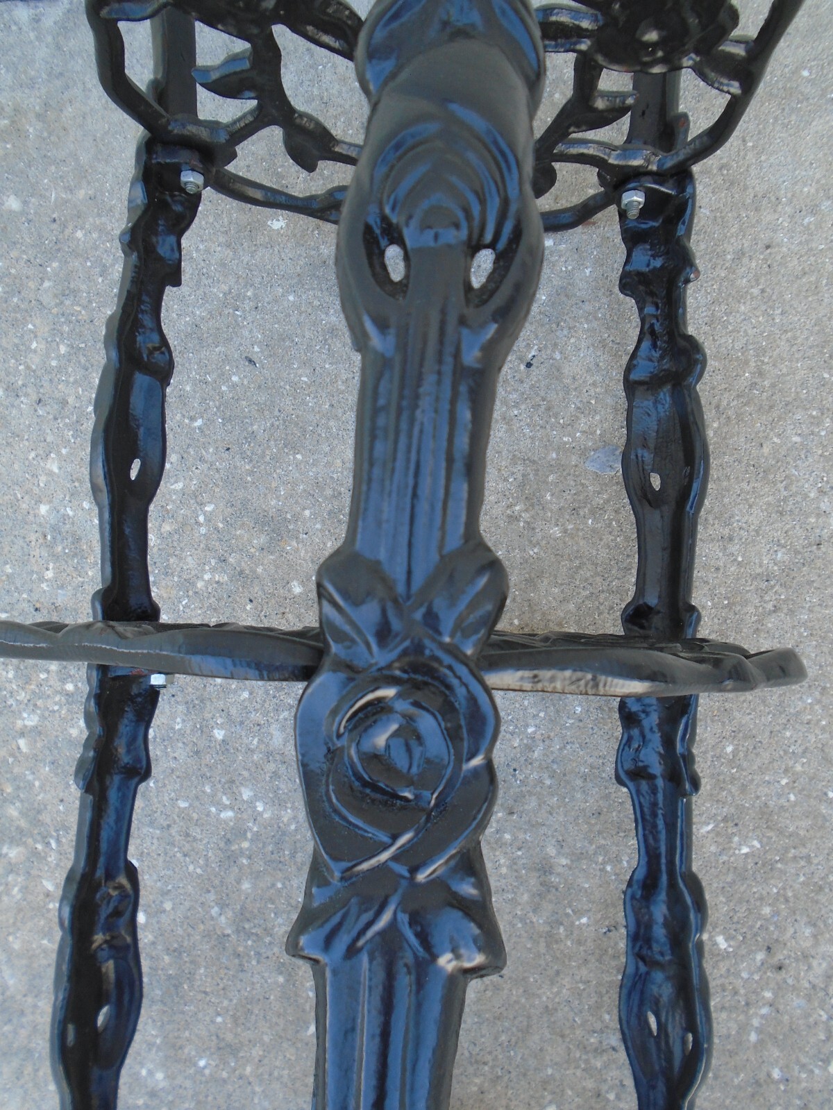 Rose Iron Side Table Plant Stand English Colonial Regency Art Nouveau Deco Boho