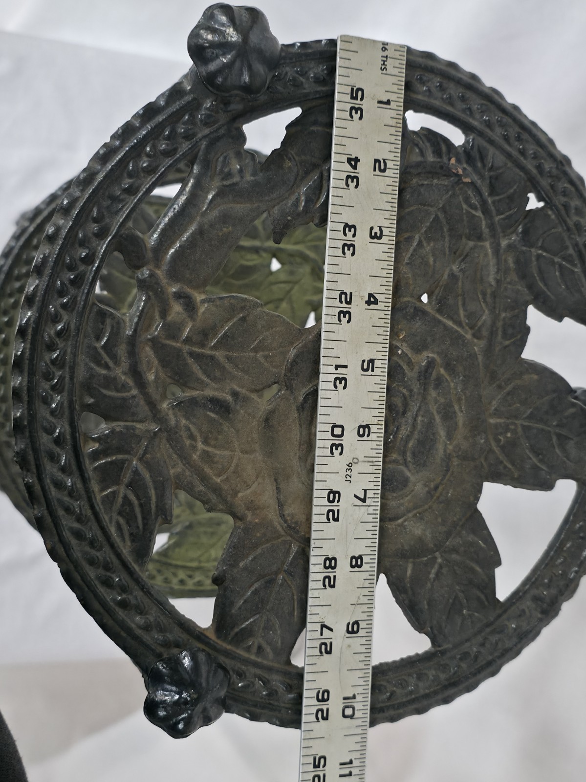 Vintage Antique Ornate Floral Flower Iron 3-Tier Plant Stand Claw Foot