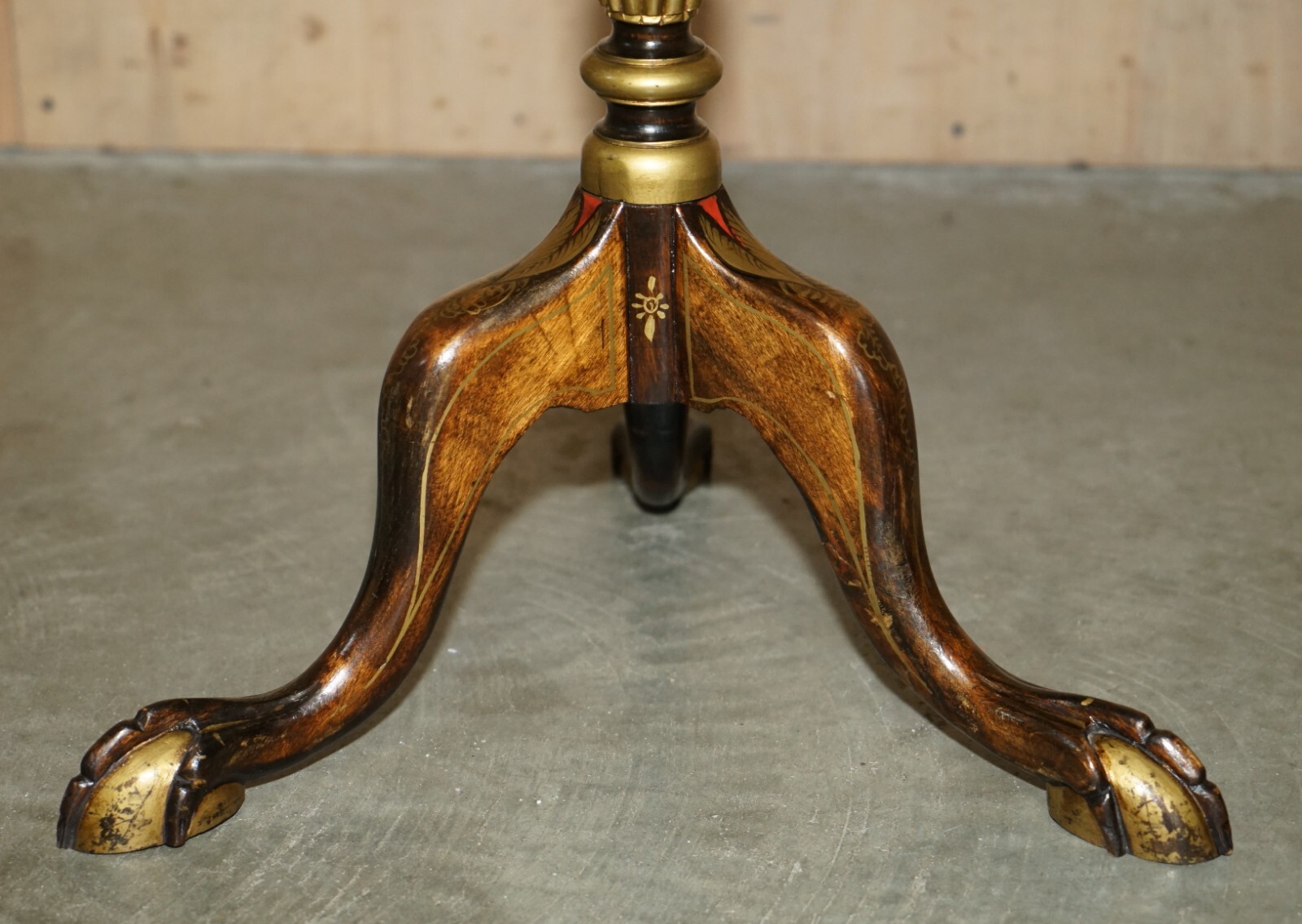 ANTIQUE CIRCA 1900 CHINESE CHINOISERIE TILT TOP SIDE END TABLE CLAW & BALL FEET