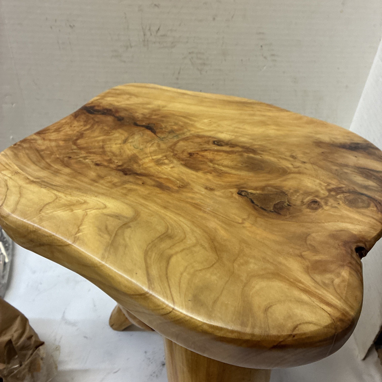 Cedar Root Natural Stool Mushroom Reclaimed Hard Side Table Stand Foot Wood End