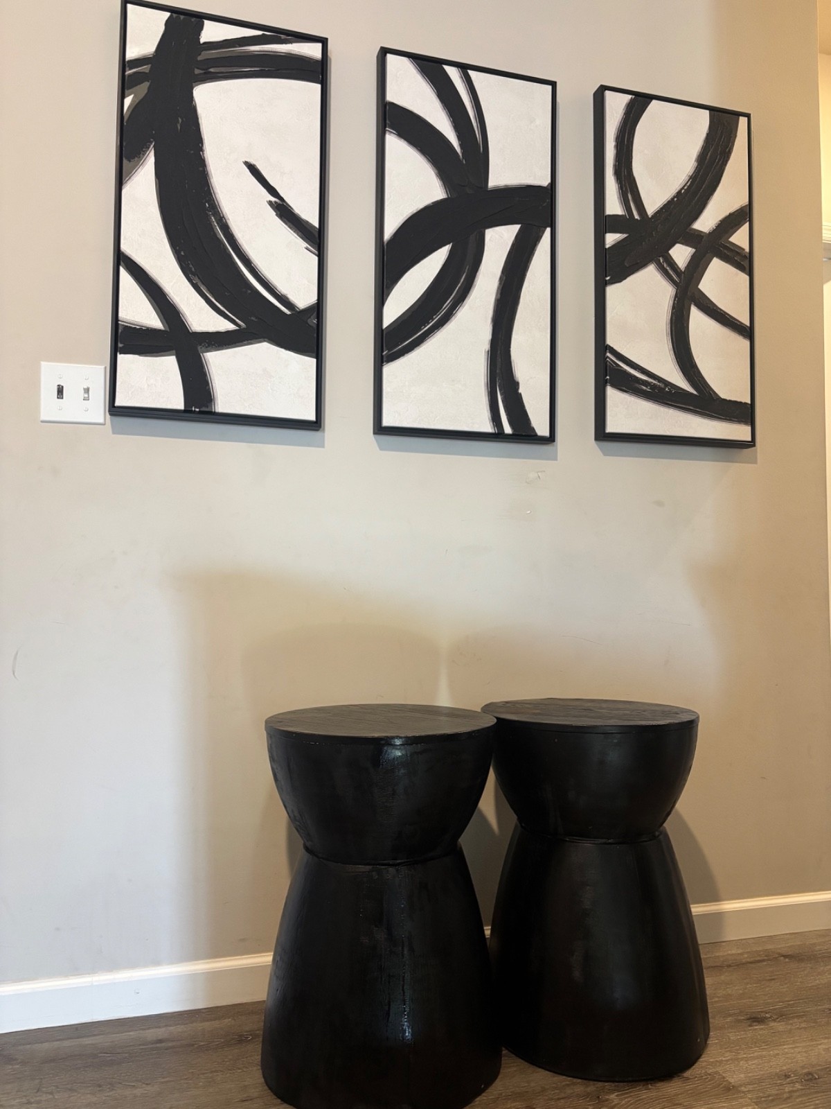 Modern Black Sculptural Pedestal Stands – Home Decor Accent Tables