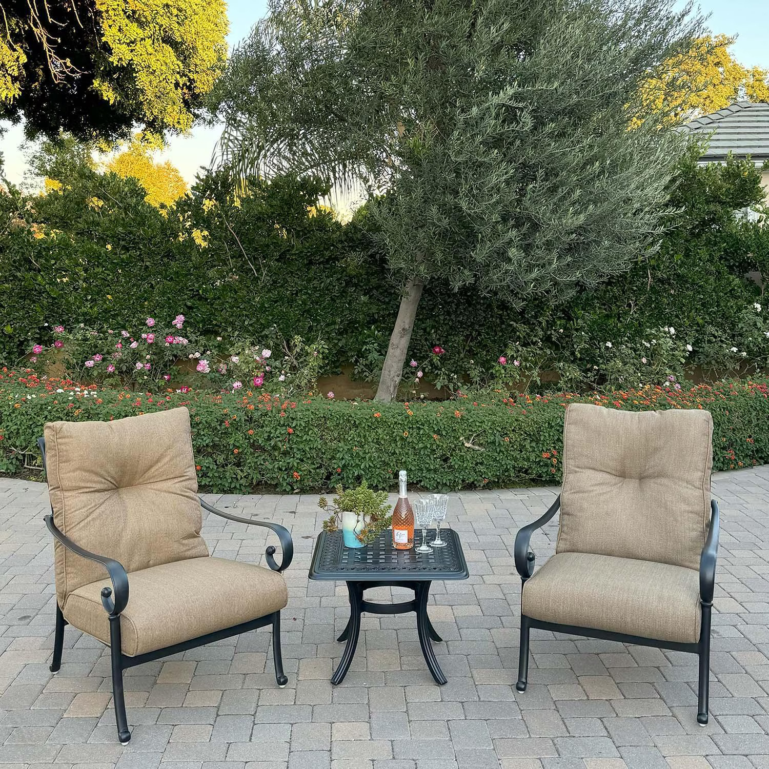 Santa Anita 3 Pc Cast Aluminum Bistro Set 24-in Series 88 Table in Antique