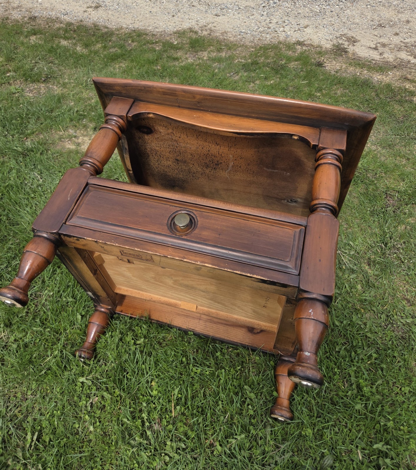 Pine Shop Original Company Side / End With Drawer