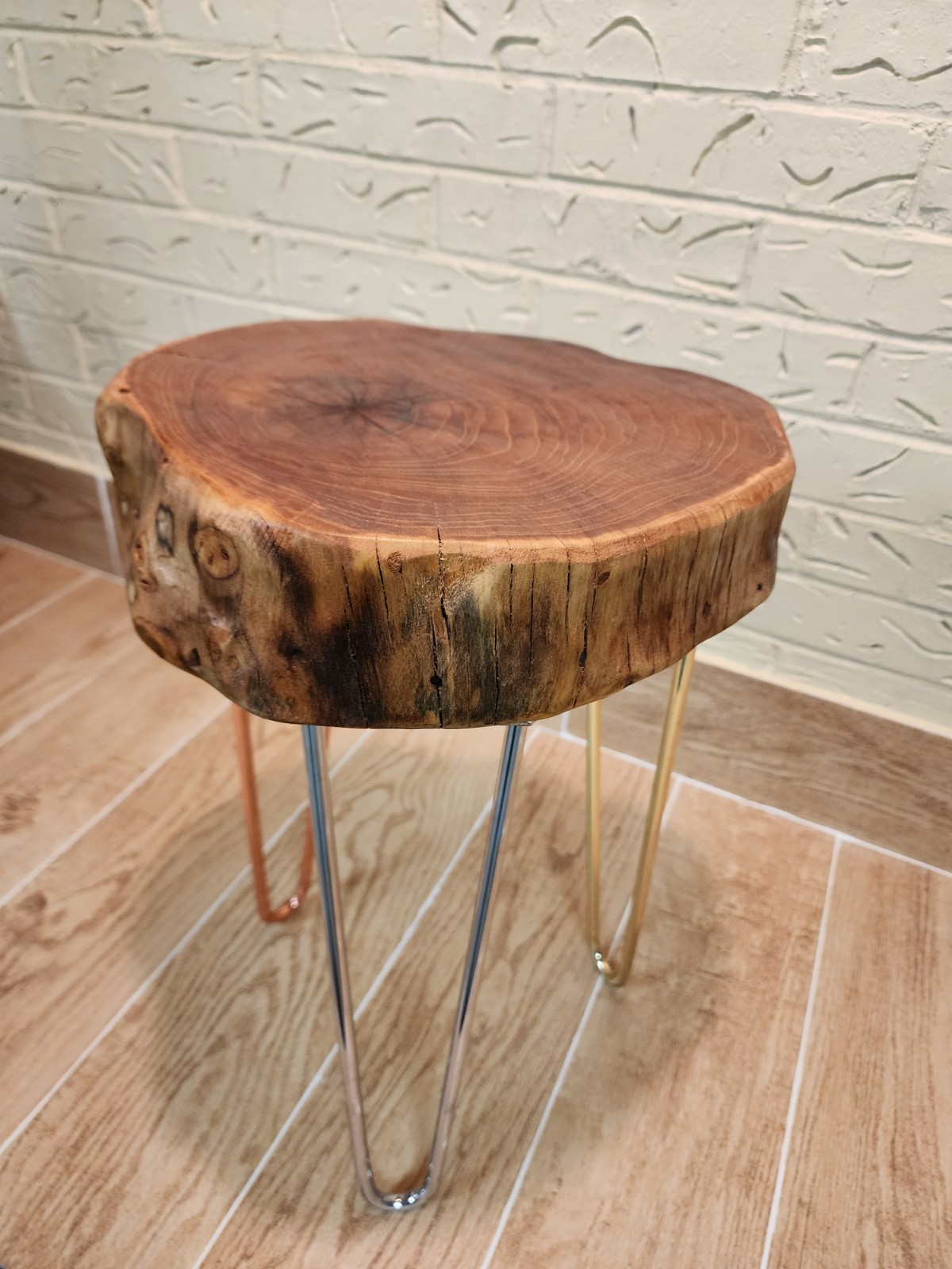 Live Edge Table Horse Shoe Wood Hand Made Metal Legs Laker Paint Natural Color