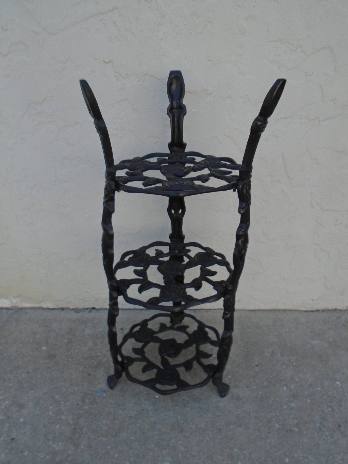 Rose Iron Side Table Plant Stand English Colonial Regency Art Nouveau Deco Boho