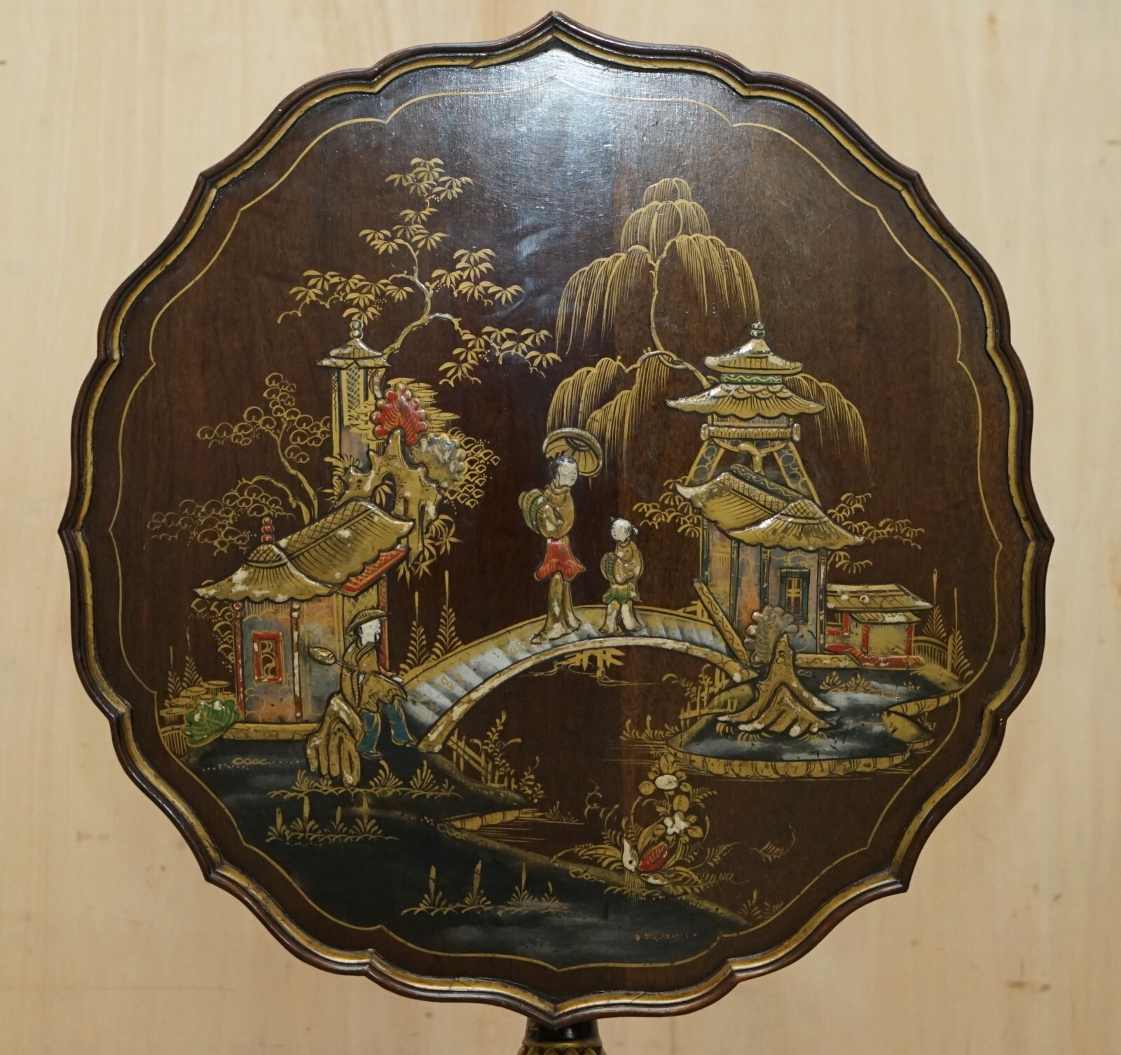 ANTIQUE CIRCA 1900 CHINESE CHINOISERIE TILT TOP SIDE END TABLE CLAW & BALL FEET