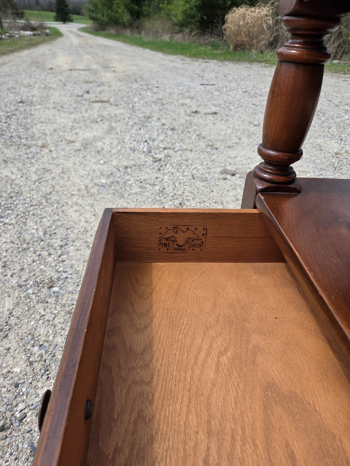 Pine Shop Original Company Side / End With Drawer