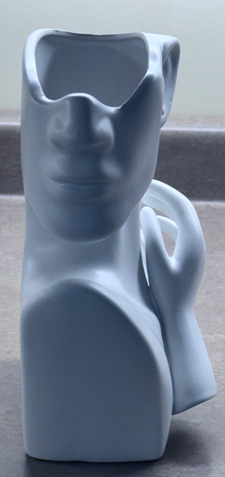 ART DECO ~ MODERNIST SOLID WHITE ~ LADY BODY VASE w PIERCED EARRING DISPLAY GC