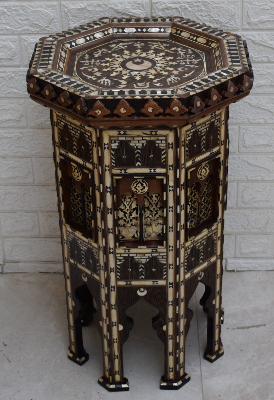 Vintage Coffee End Table, Mother of Pearl Inlay entryway Table, Wood Side Table