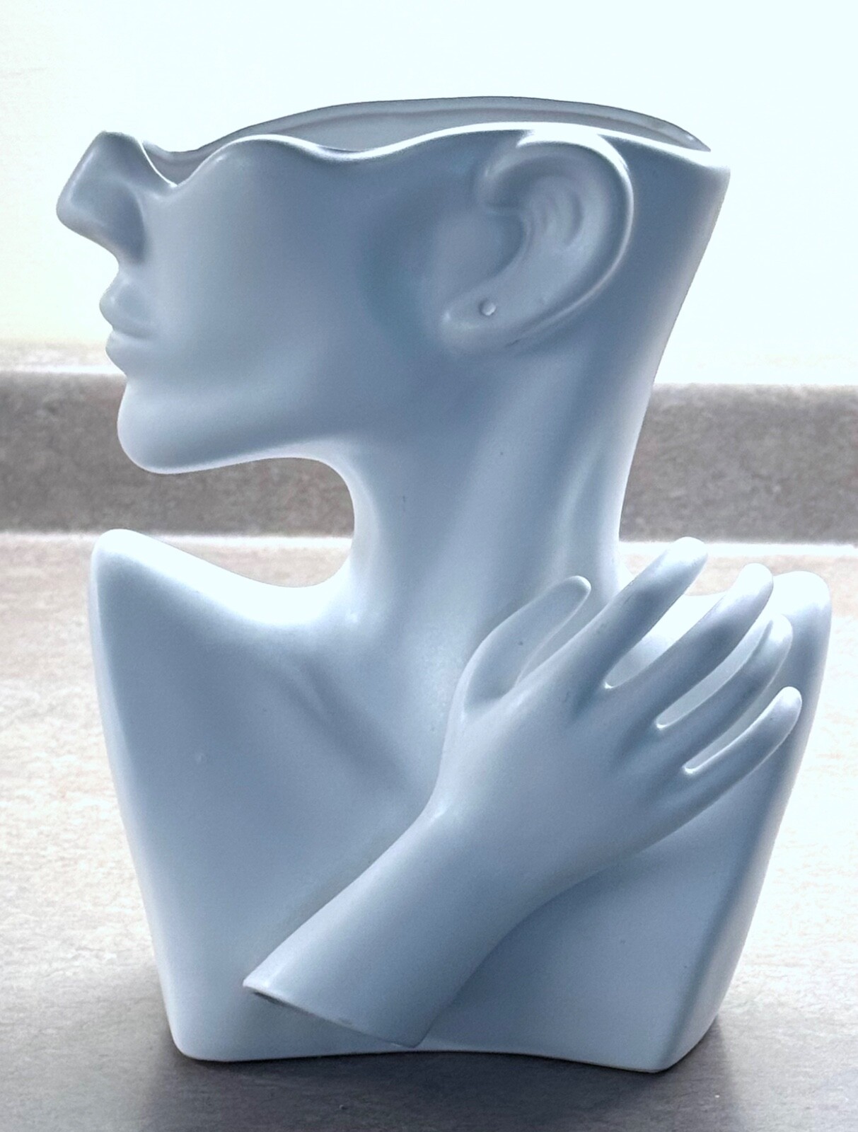 ART DECO ~ MODERNIST SOLID WHITE ~ LADY BODY VASE w PIERCED EARRING DISPLAY GC