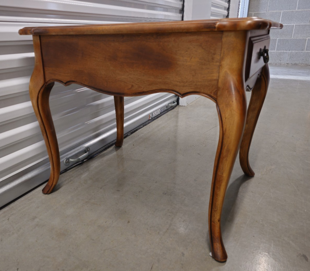 Ethan Allen Country French Lamp Table, Item #26-8303 in #236 Fruitwood Finish A