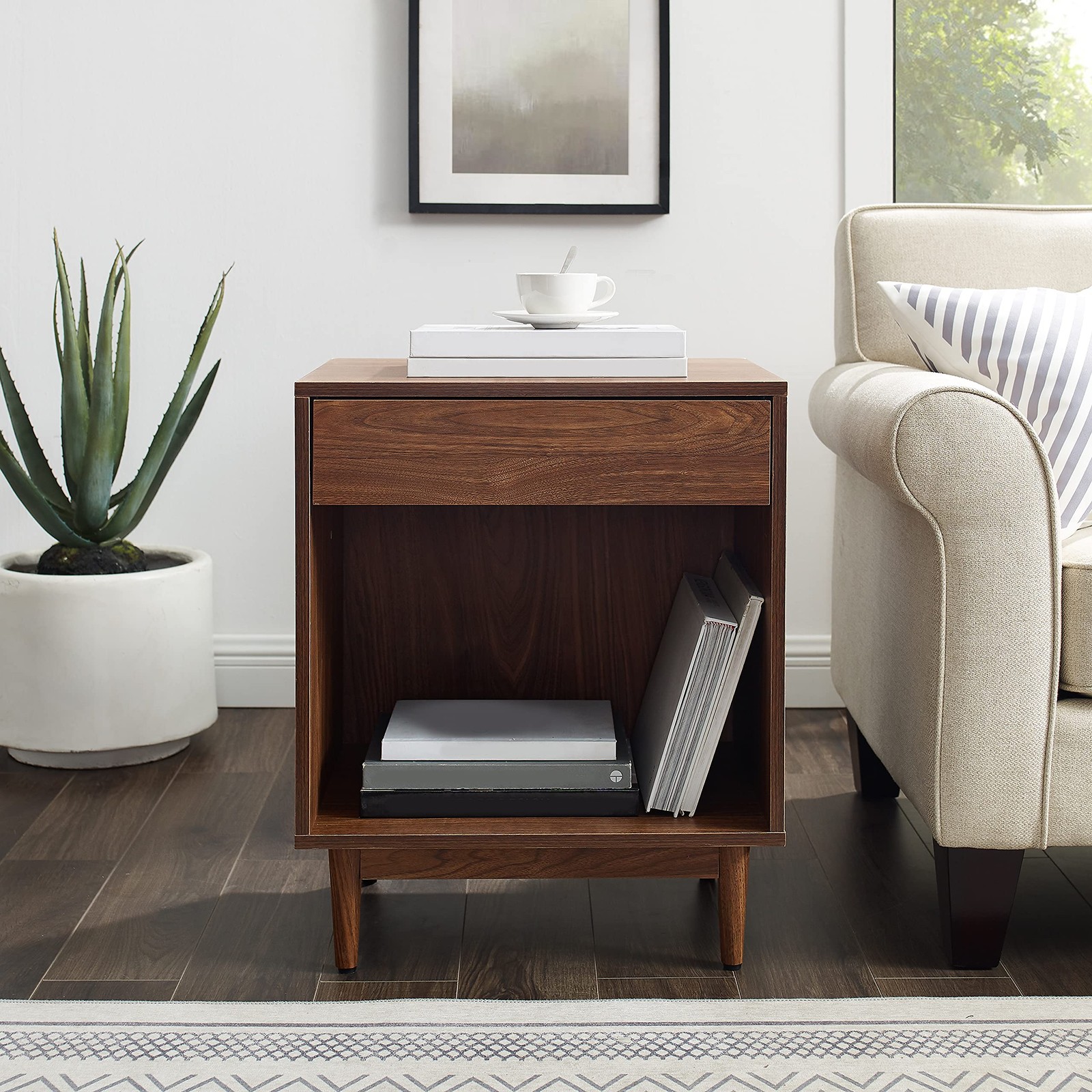 Crosley Furniture Liam End Table and 15.75 in x 20 x 25.5 in, Walnut
