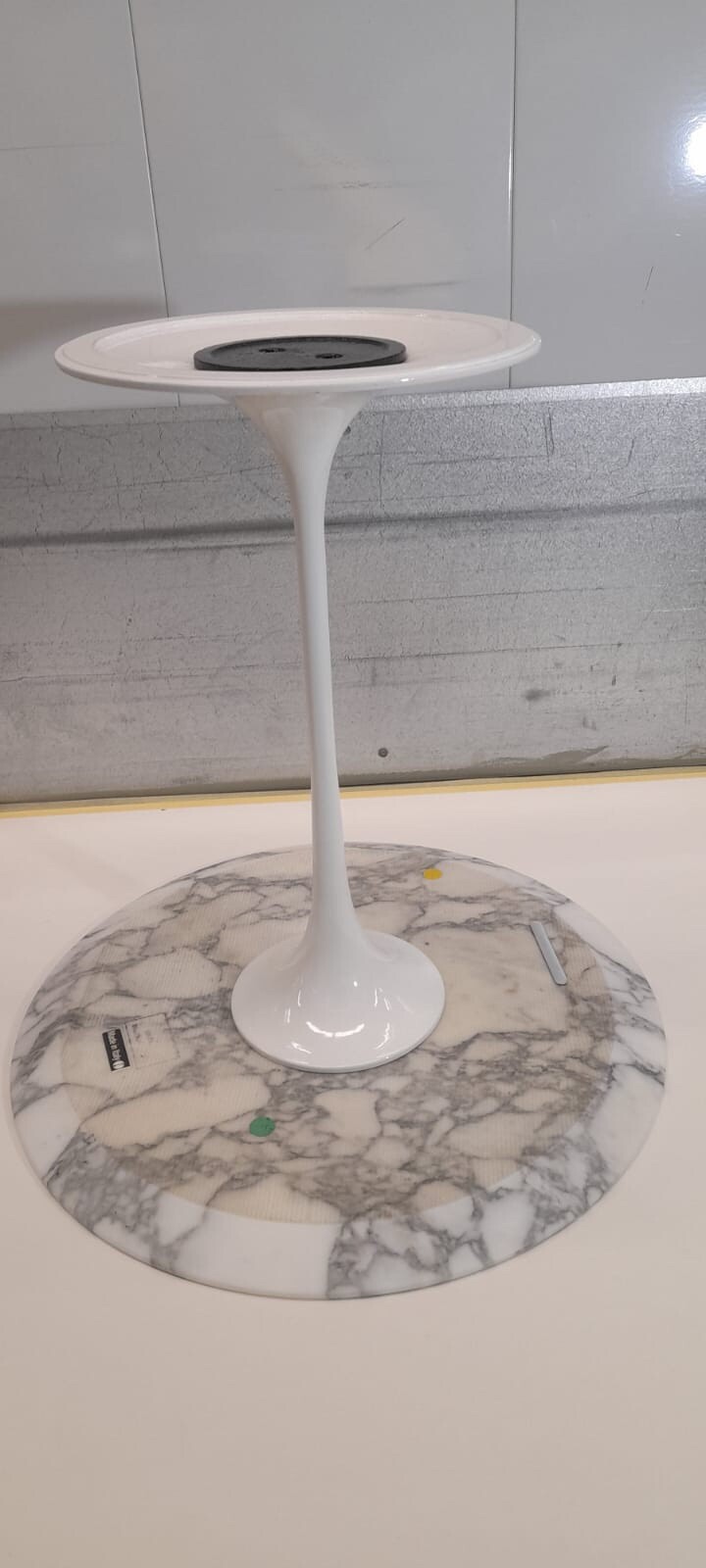 1950s Eero Saarinen & Knoll Studio original Round Table Marble White