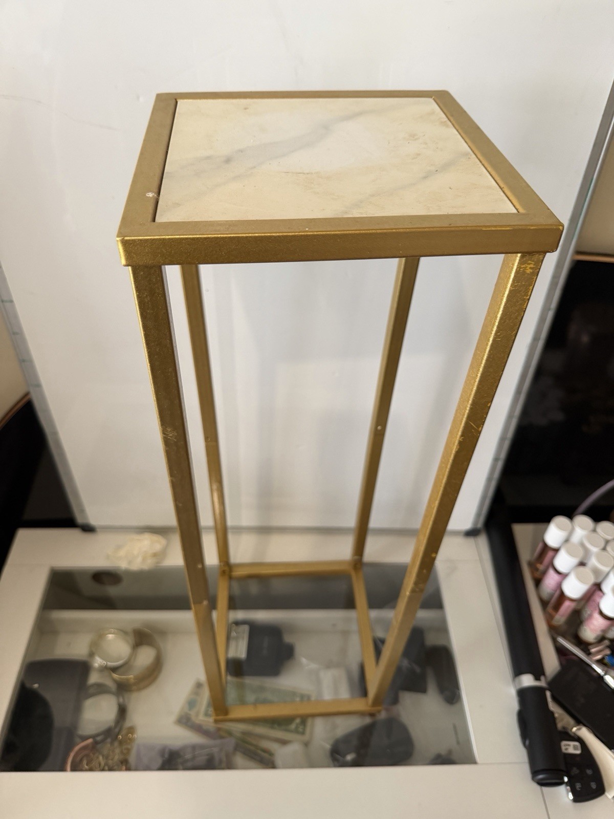 Golden metal support