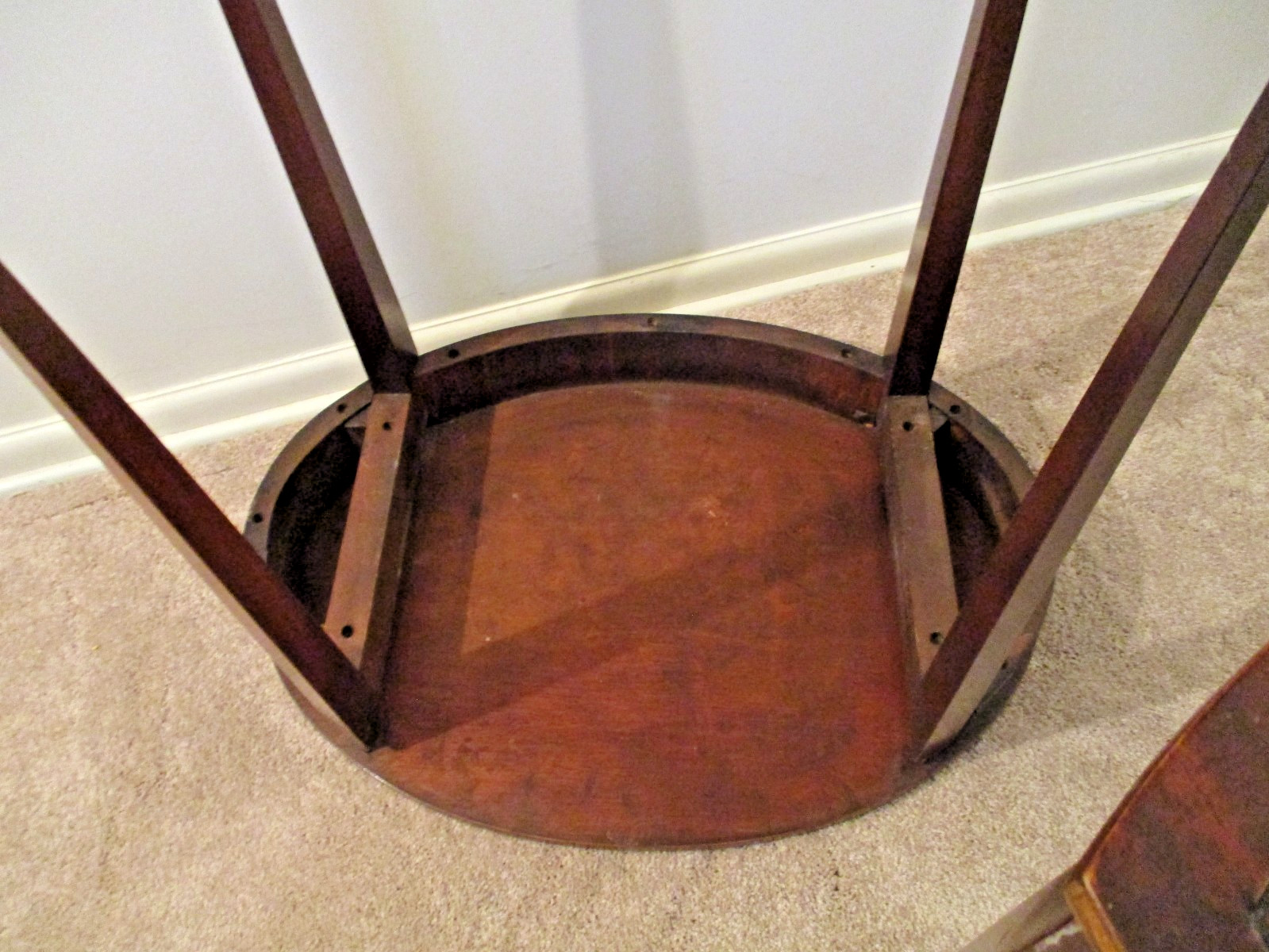 mahogany nesting tables leather top oval set of 3 ship $75.00
