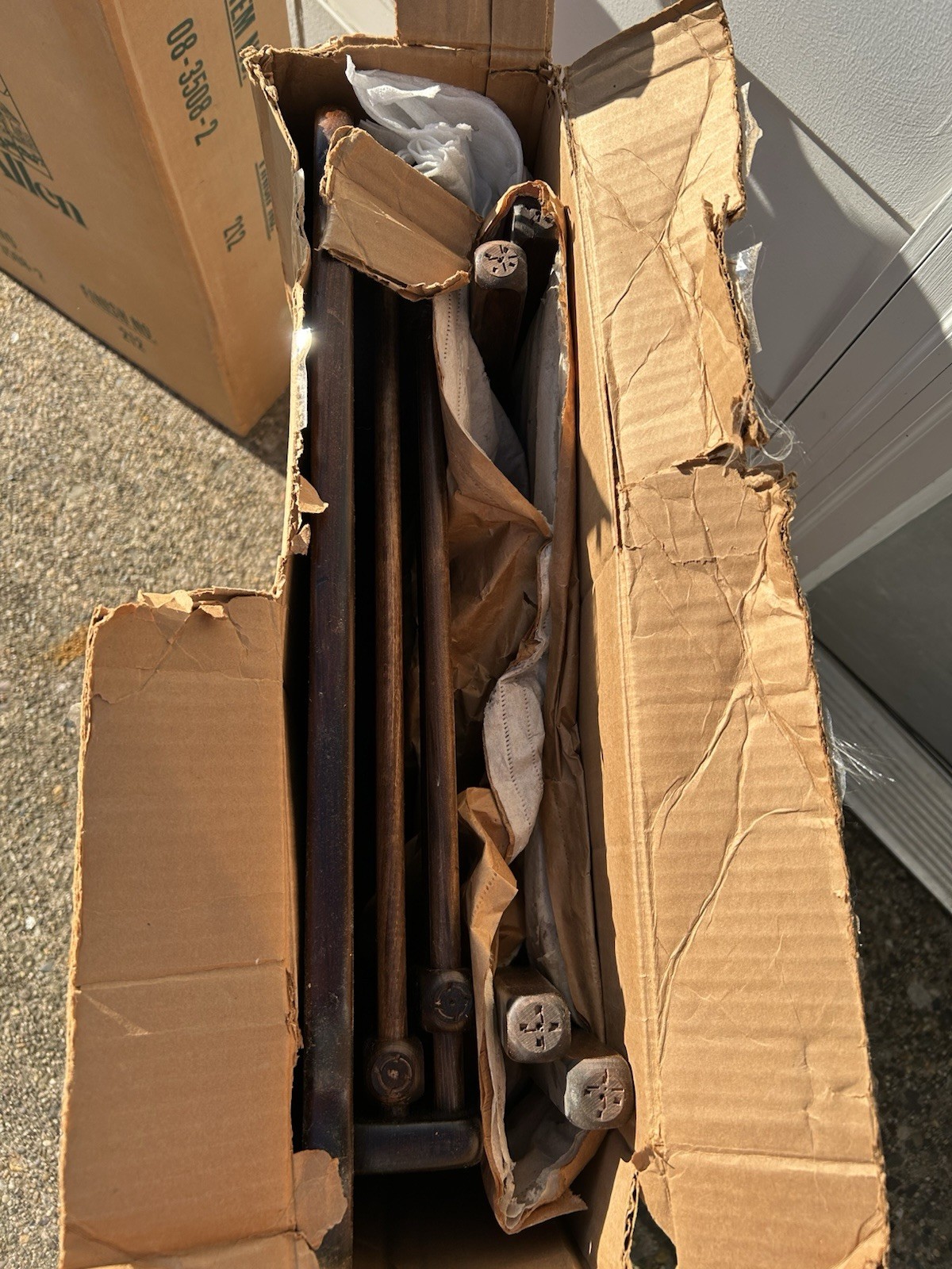 SUPER RARE!! Ethan Allen Old Tavern Treat Tables (4) With Stand & Original Boxes
