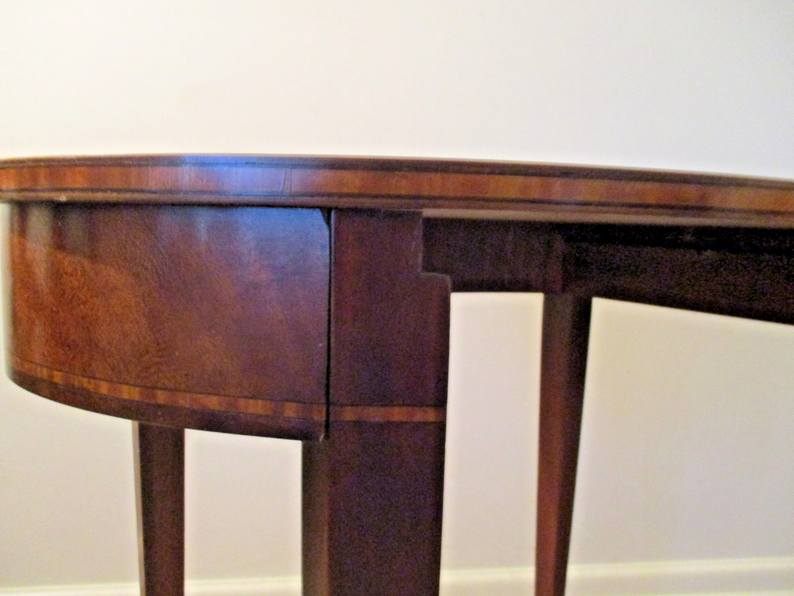 mahogany nesting tables leather top oval set of 3 ship $75.00