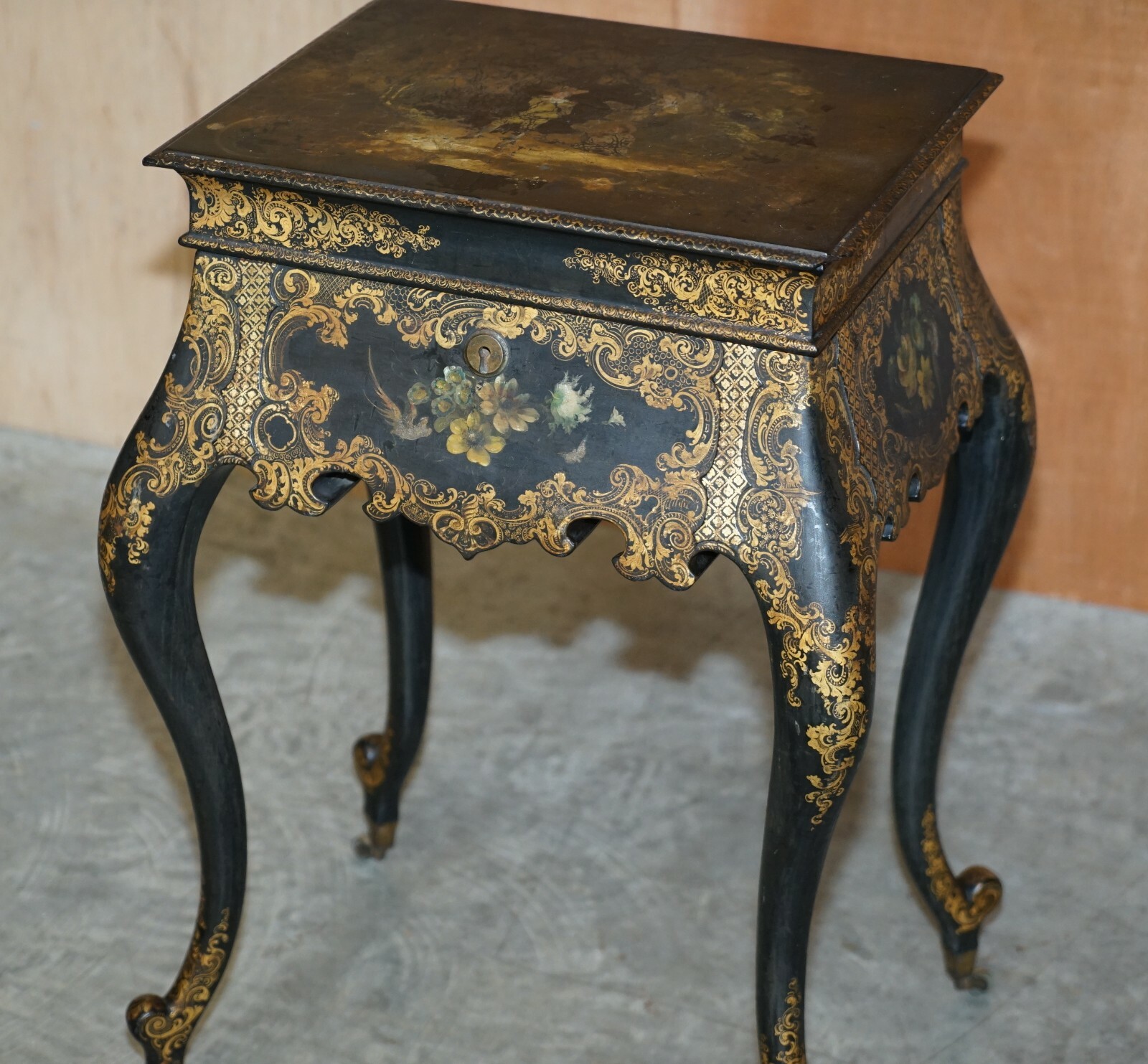 GEORGIAN ANTIQUE CIRCA 1800 GEORGE III CHINESE LACQUER & GOLD GILT WORK TABLE
