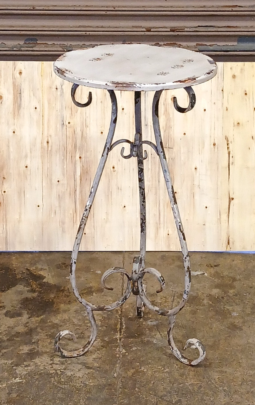 Vintage Distressed Wrought Iron Plant Stand Side Accent Table White 31″ Tall