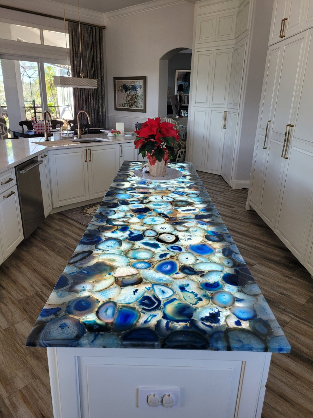 Blue Agate Coffee Table – Handcrafted with Unique Natural Stone Design