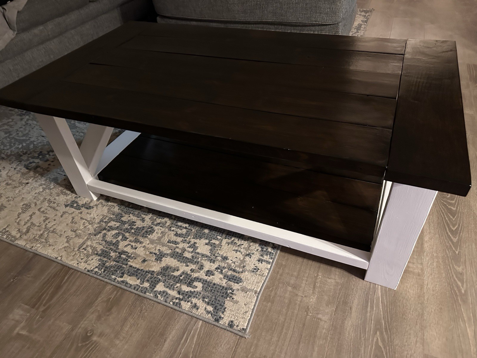 Rectangular Country Wood Coffee Table Dark Top/White Base Lower Shelf 42×30