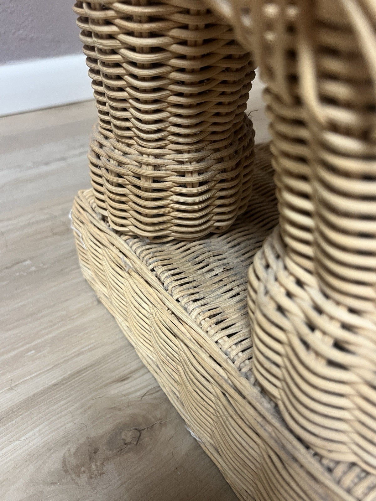 VINTAGE Rattan Wicker Elephant End/Side Table Stand Flat Top Beige 27x10x19.5 in
