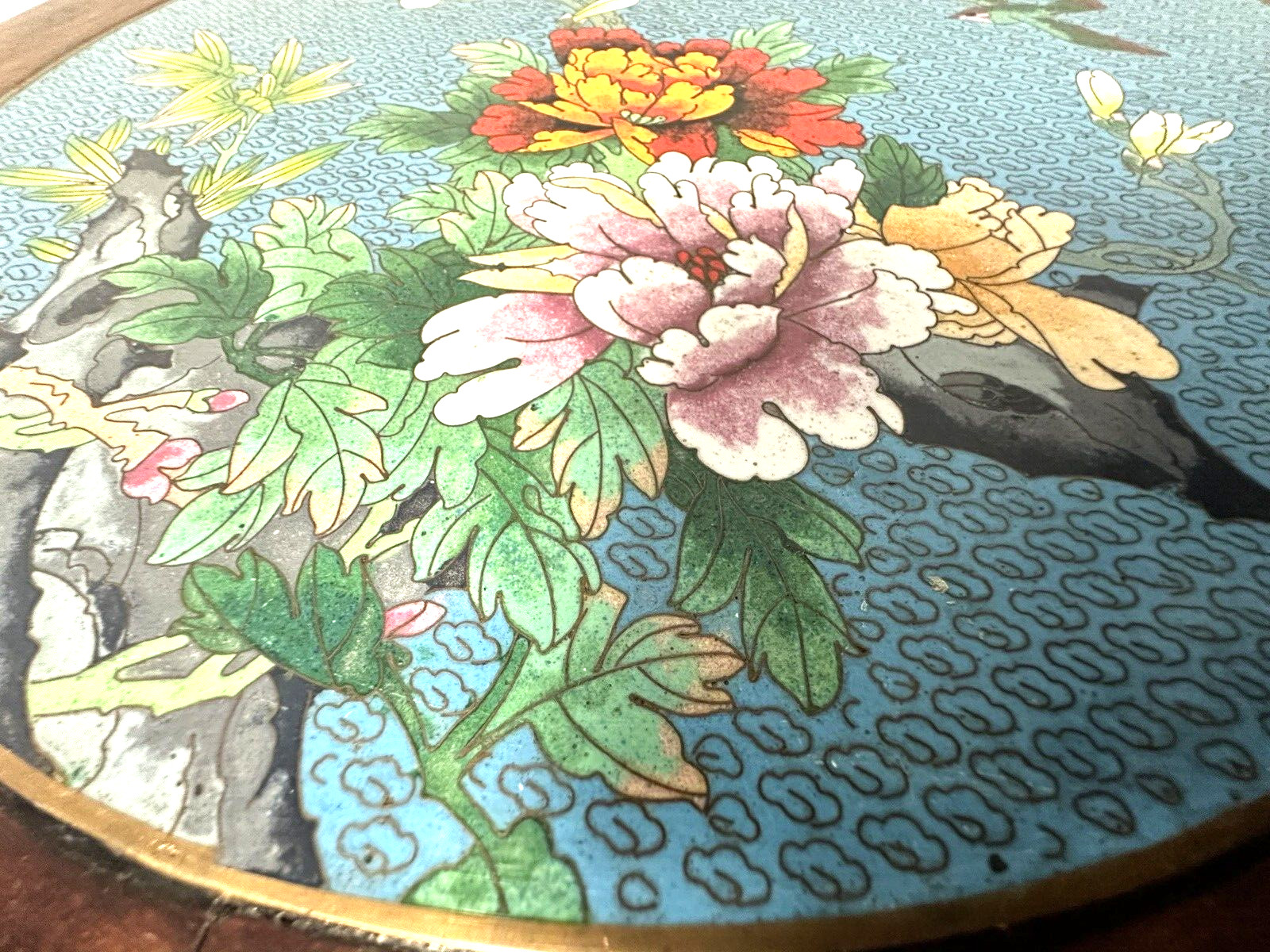 Small Chinese Cloisonné Floral Inlay Top & Carved Wood Round Pedestal Table