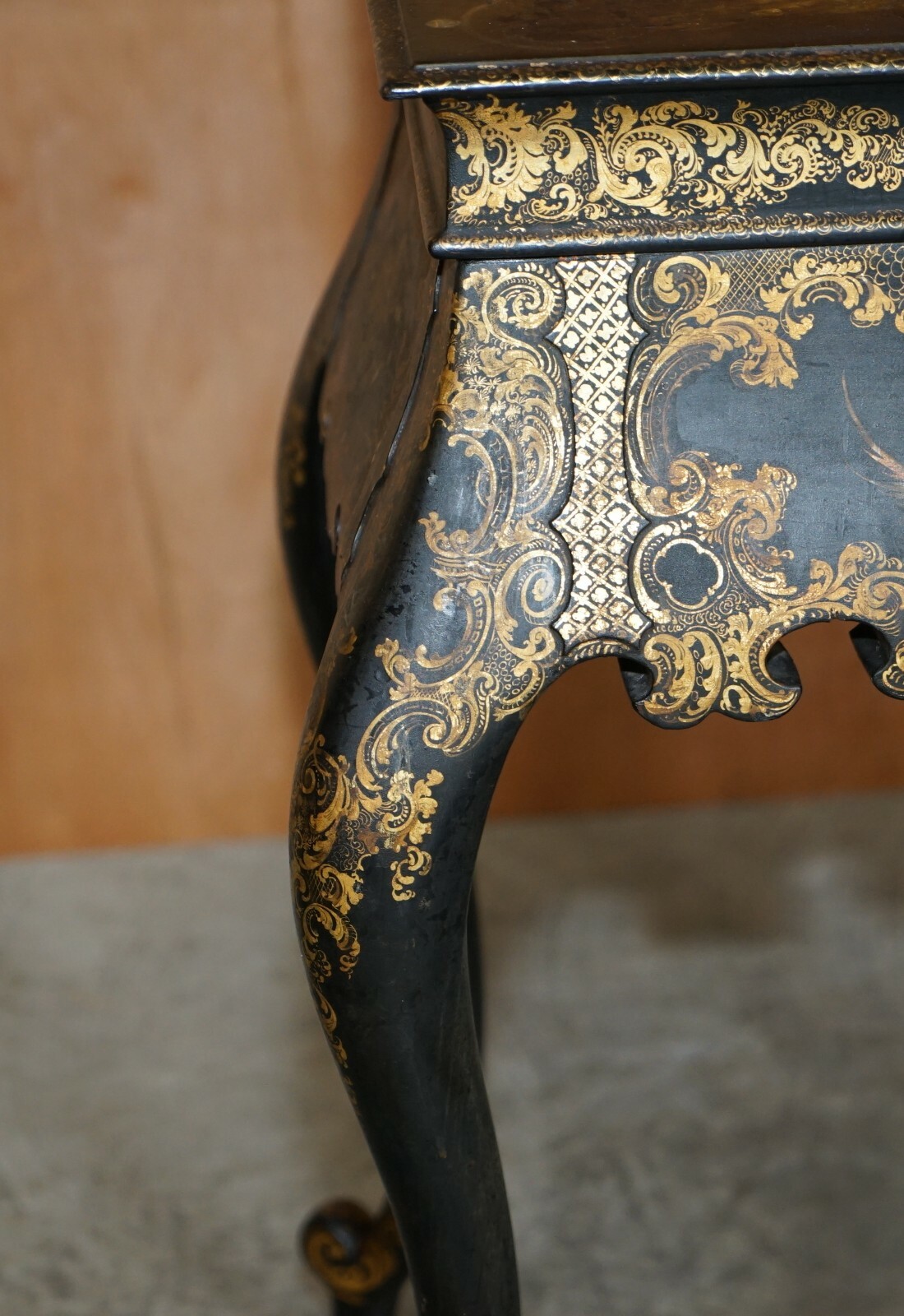 GEORGIAN ANTIQUE CIRCA 1800 GEORGE III CHINESE LACQUER & GOLD GILT WORK TABLE