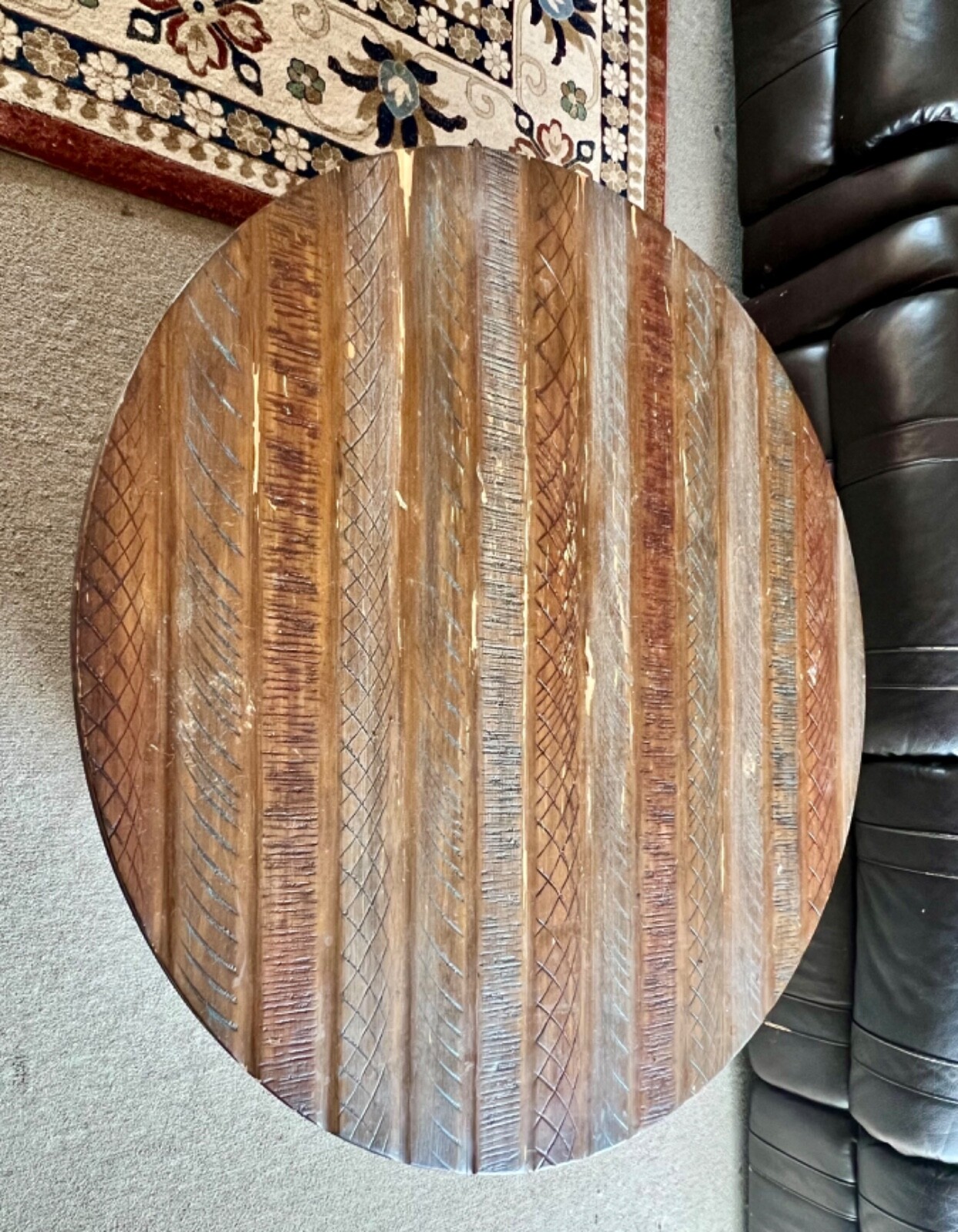 Brown Round bonfire table coffee tables Very stable 39 inches in diameter