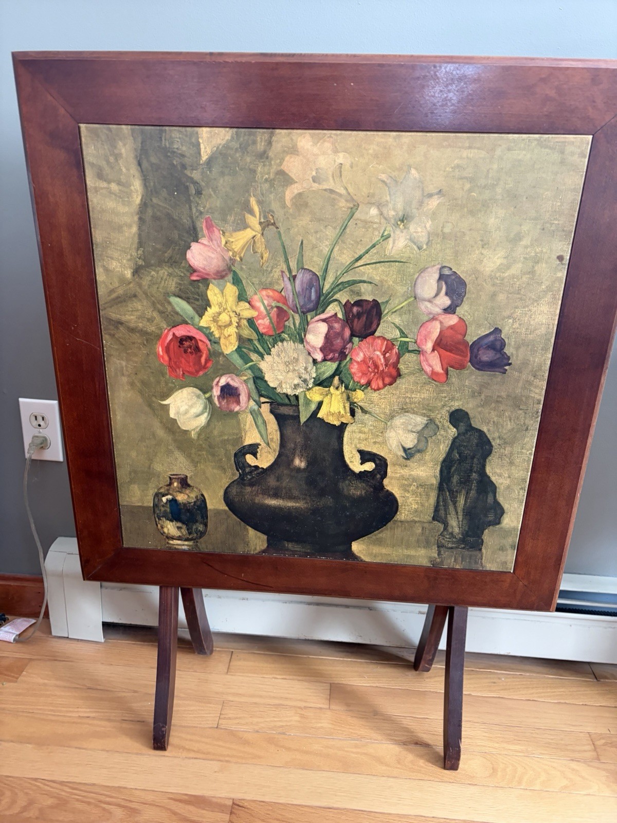 1940s Masonite folding table with Floral Artwork Top, Glossy Finish, Medium Wood